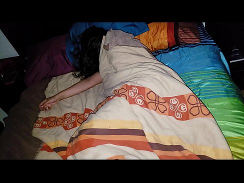 ❤️ ناتنی در حالی که نامادری جوانش را می خوابد سرزنش می کند. ️❌ فیلم لعنتی در پورنو fa.allo-sex.ru ❌❤